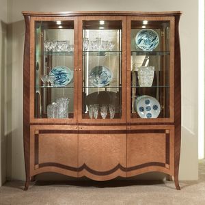 traditional display case / glass / wooden