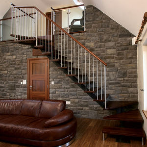 quarter-turn staircase