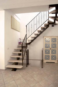 quarter-turn staircase