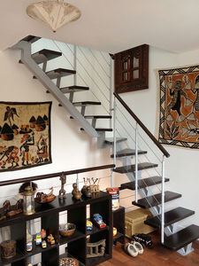 quarter-turn staircase