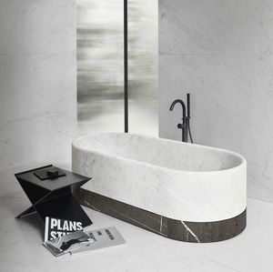 oval bathtub 1