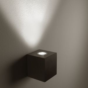 contemporary wall light