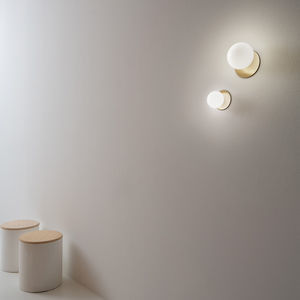 contemporary wall light 1