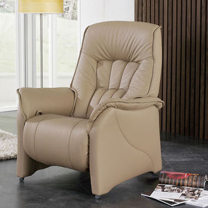 contemporary relaxing armchair 1