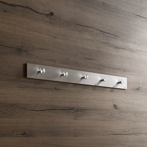 wall-mounted coat rack 1