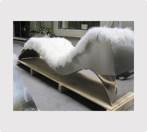 original design chaise longue / leather / stainless steel / contract