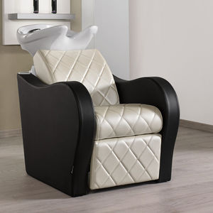 shampoo chair with footrest
