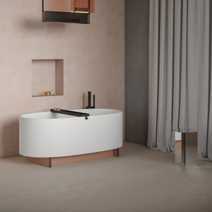 oval bathtub 1