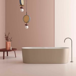 oval bathtub