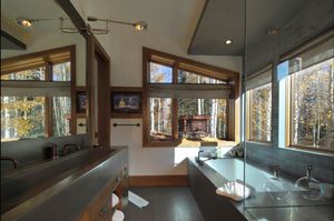 contemporary bathroom