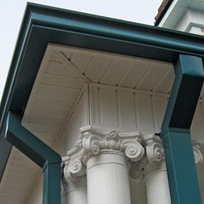 semicircular roof gutter