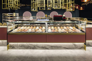 counter refrigerated display case