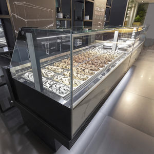 counter refrigerated display case 1