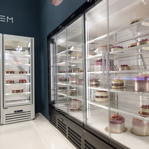 upright refrigerated display case