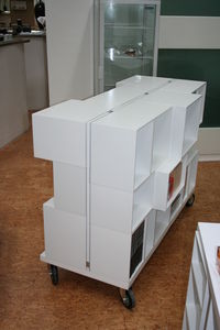 self-supporting shelving system