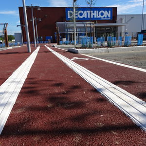 tactile guidance paving