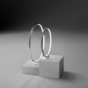 floor-standing lamp / contemporary / polycarbonate / aluminum