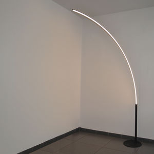 floor-standing lamp