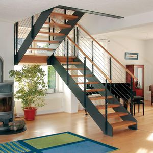 half-turn staircase