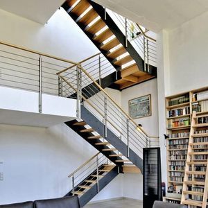 quarter-turn staircase