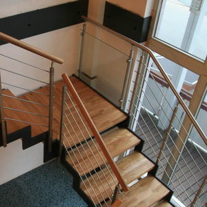 quarter-turn staircase