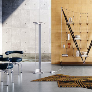floor-standing lamp