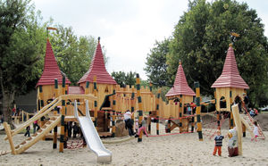 playground structure 1