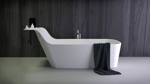 oval bathtub 1
