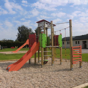 playground play structure
