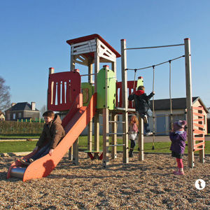 playground play structure
