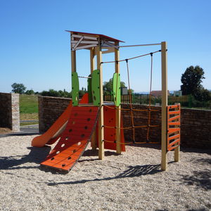 playground structure