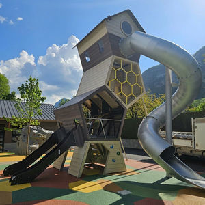 playground structure 1