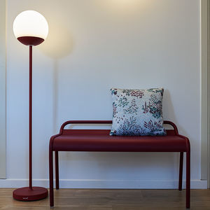 floor-standing lamp