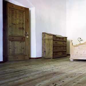 larch parquet floor