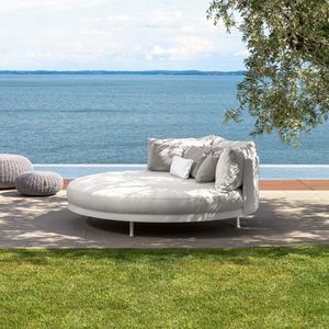 contemporary daybed