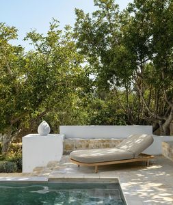 African sun lounger 1