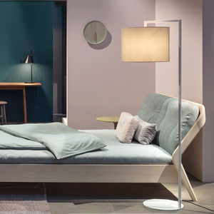 floor-standing lamp