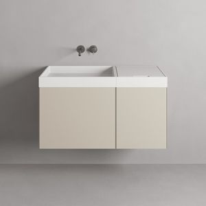 wall-mounted washbasin