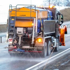 grit spreader 1