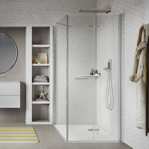 tempered glass shower cubicle
