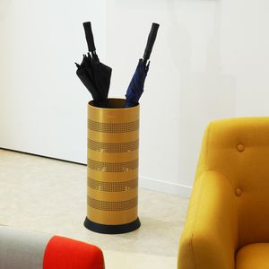plastic umbrella stand 1