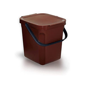 recycled plastic trash can