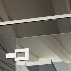 folding shower screen 1