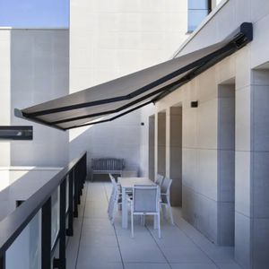 box awning 1