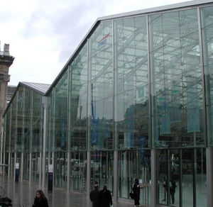 point-fixed curtain wall
