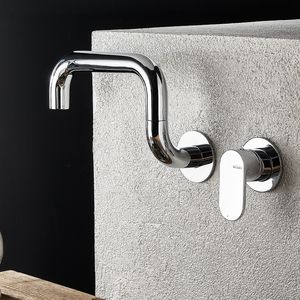 wall-mounted mixer tap 1