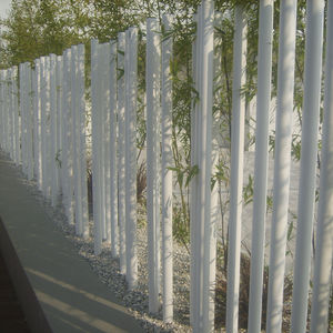 fencing with bars