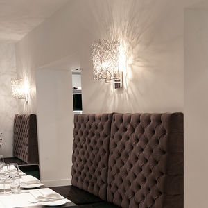 contemporary wall light