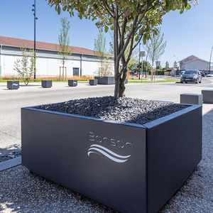 steel planter