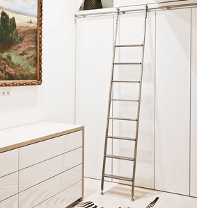 sliding ladder